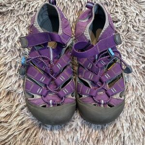 Keen Sz5/37 Purple Outdoor Sandals